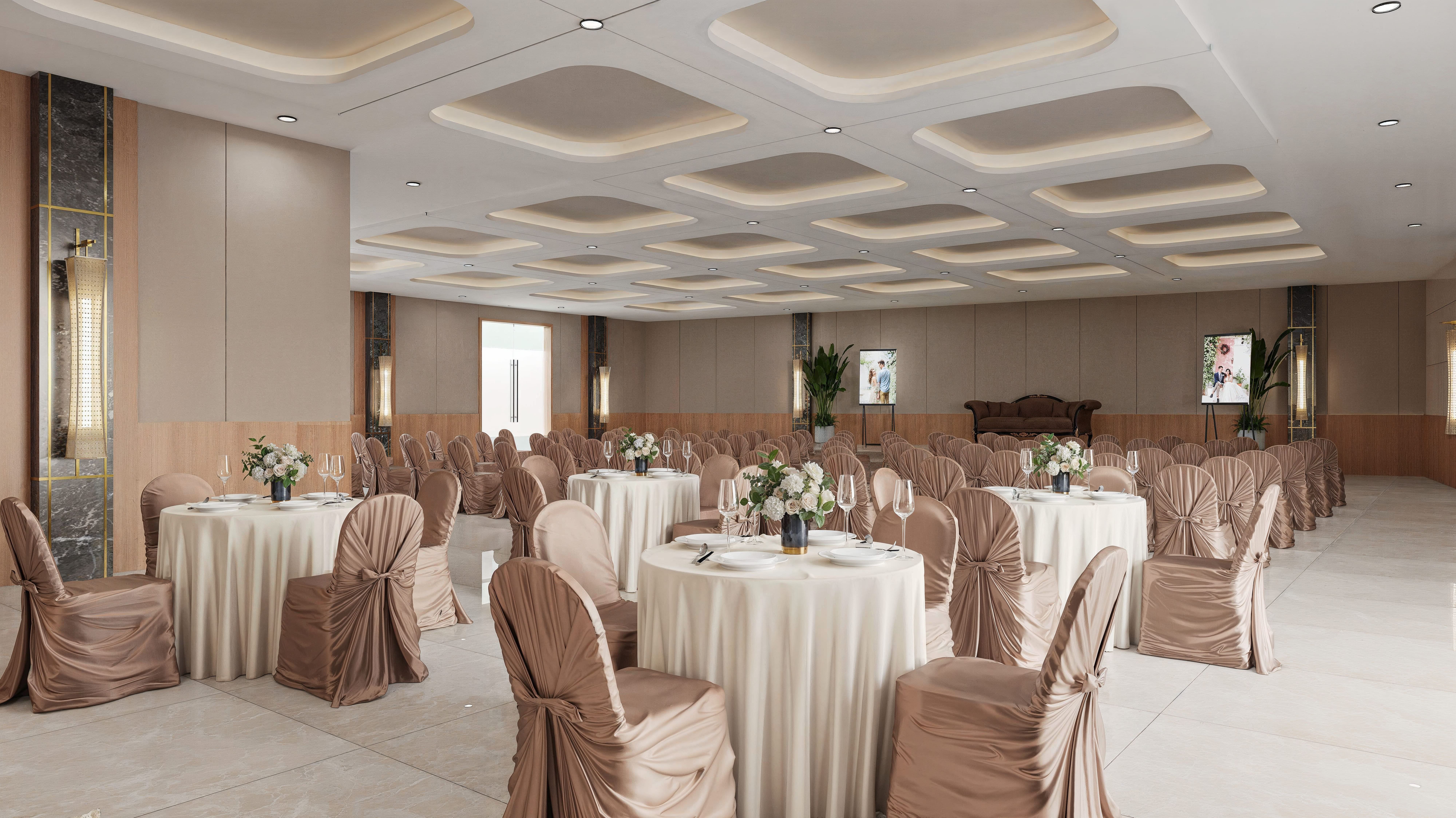 5-Level Clubhouse
